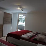 Gartenloft Mit Pool Apartment