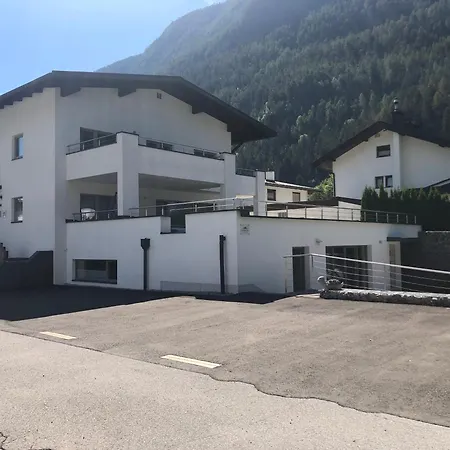 Gartenloft Mit Pool Apartment Imsterberg